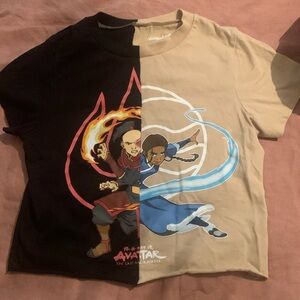 Avatar women’s crop top size XS. Great condition